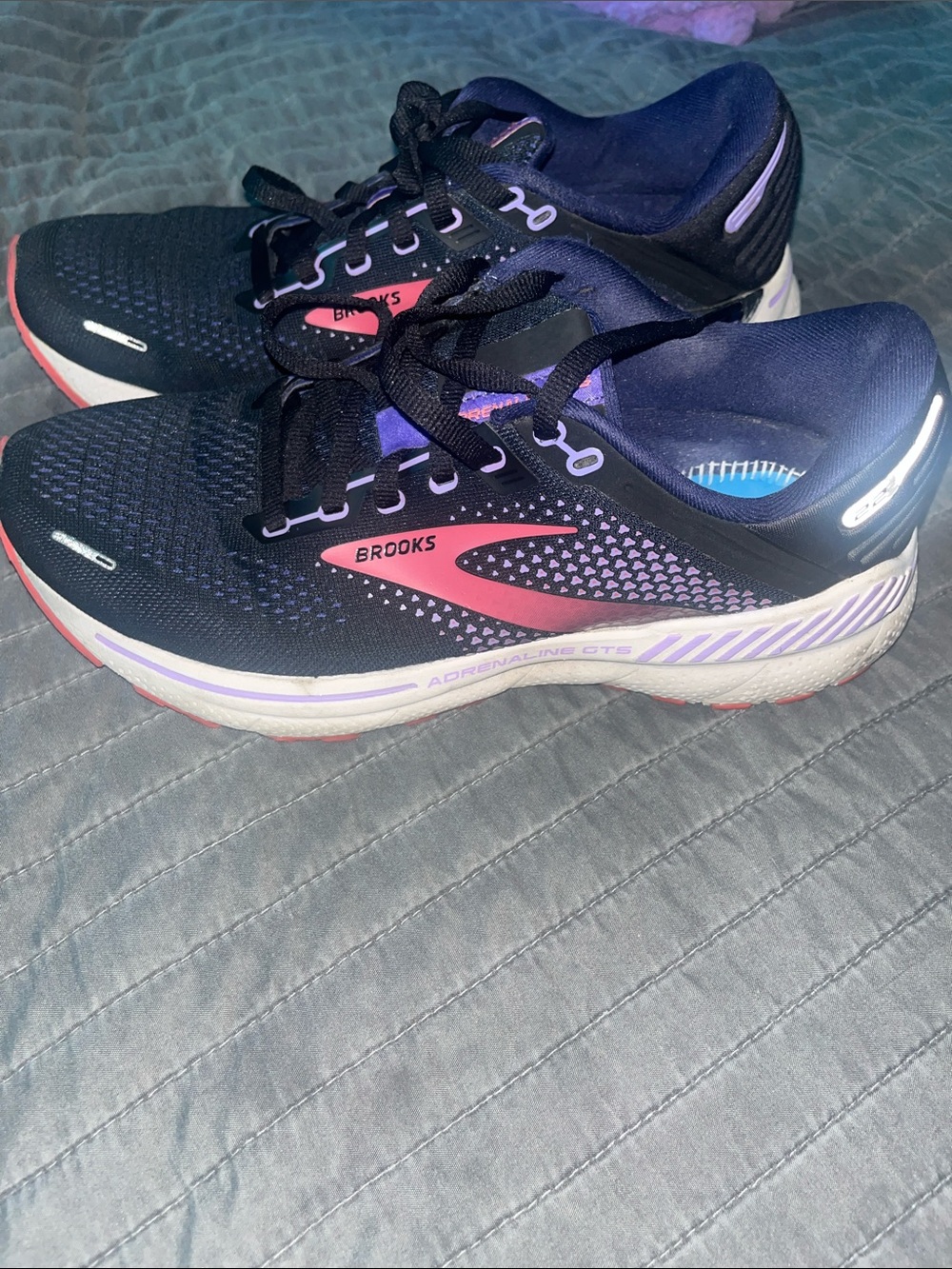 Brooks Women’s Adrenaline GTS 22 Running Shoes